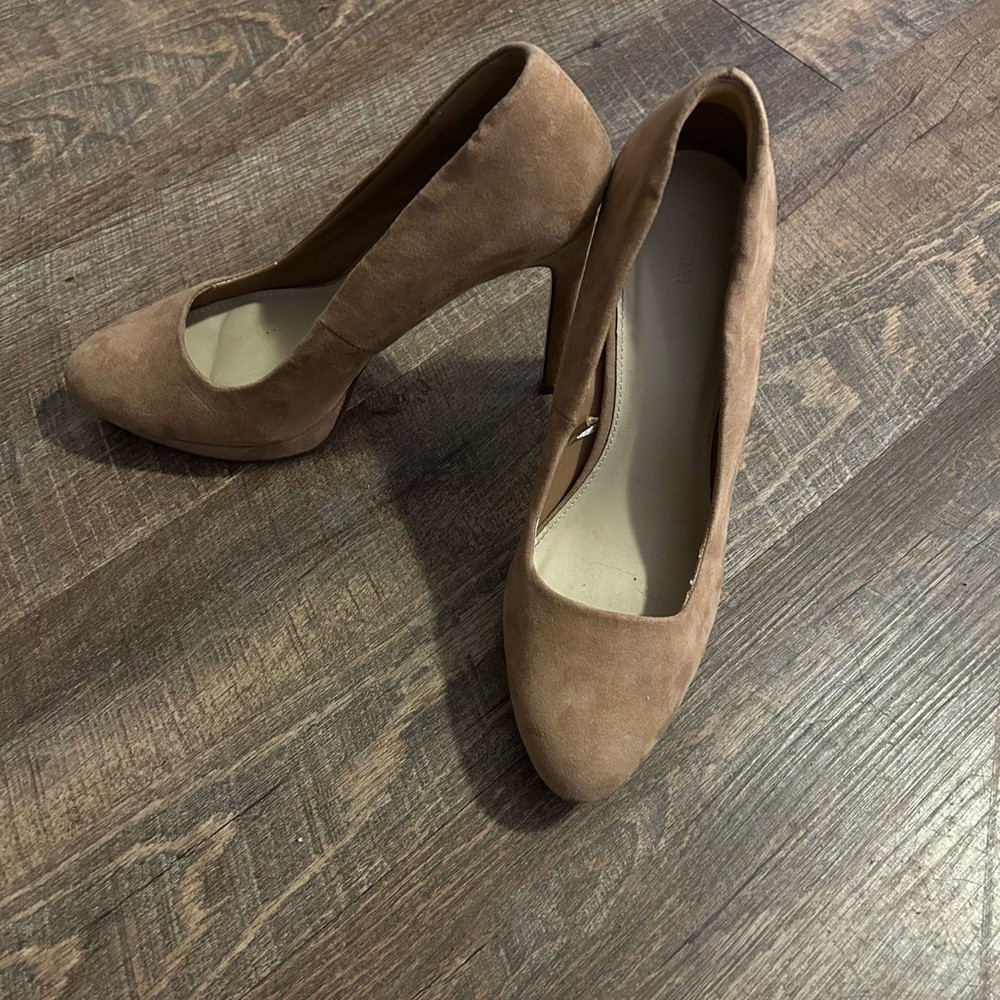 Tan Suede stiletto